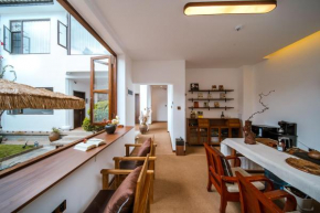The Whisperer Guanshan Private Residence Hotel